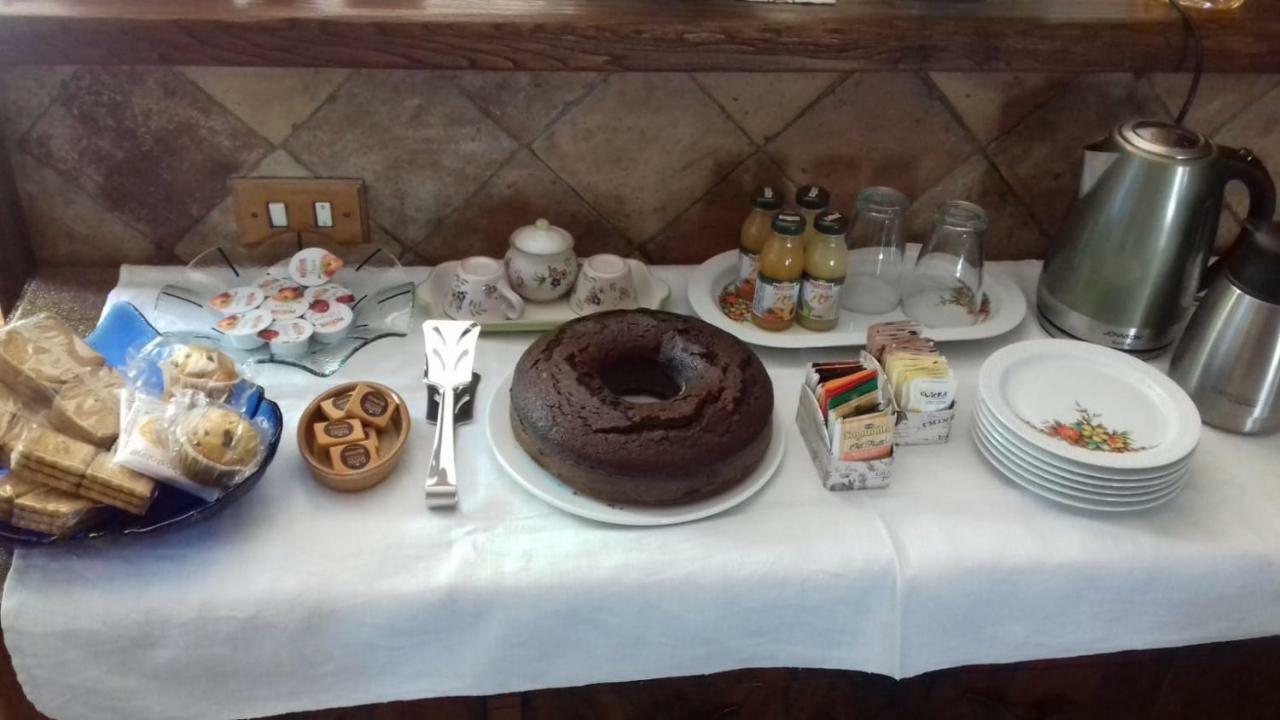 Le Coste Bed and Breakfast Veroli Eksteriør billede